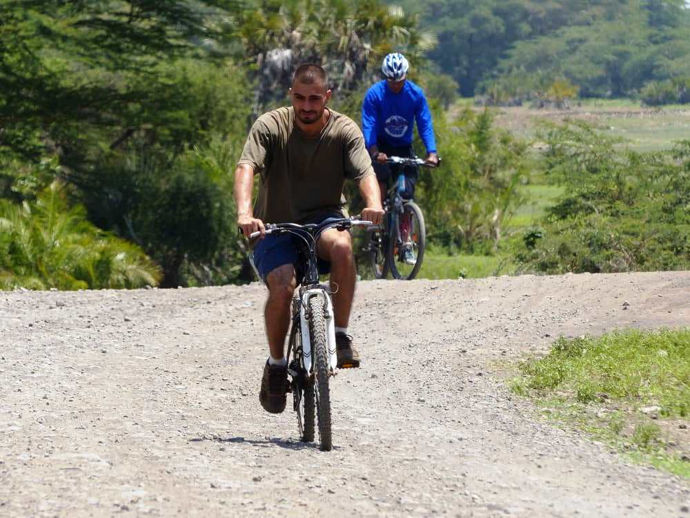 1 Day Cycle Tour Maasai Village and Hot Springs